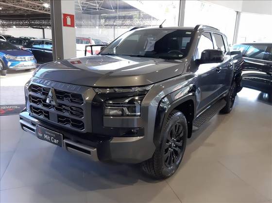 MITSUBISHI TRITON 2.4 BITURBO DIESEL CD KATANA 4X4 AUTOMÁTICO